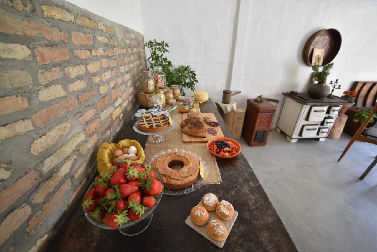 Bed and Breakfast Capannone111 à Castiglione di Ravenna Extérieur photo